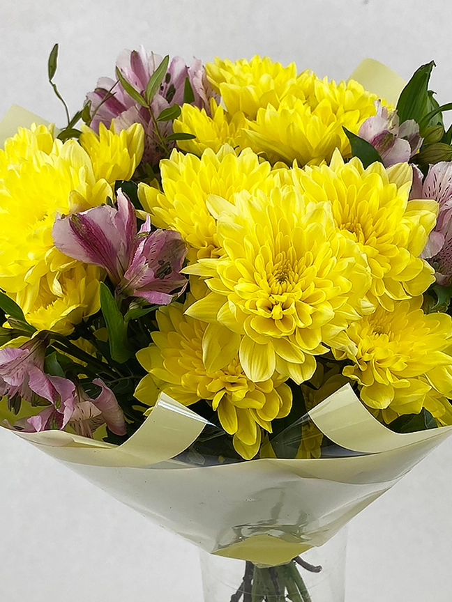 Сборный букет &laquo;Солнечное утро&raquo; от интернет-магазина цветов в Красноярске