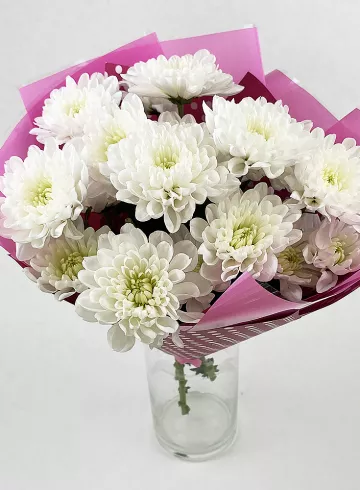 Букет из хризантем &laquo;Принцесса&raquo; от интернет-магазина цветов в Красноярске