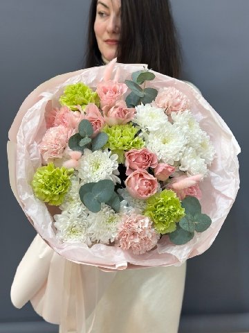 Сборный букет &laquo;Оливия&raquo; от интернет-магазина цветов в Красноярске