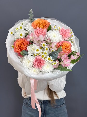 Сборный букет &laquo;Конфетти&raquo; от интернет-магазина цветов в Красноярске